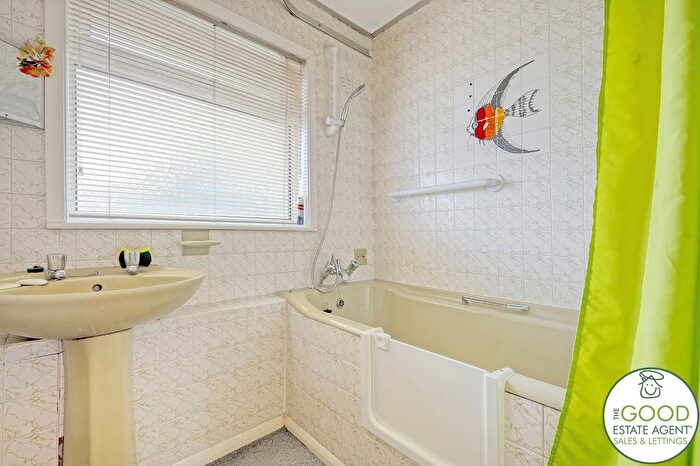 3 Bedroom Terraced House For Sale In The Broadway, Loughton, IG10
