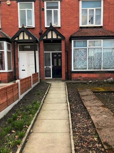 Studio To Rent In Somerset Road, Bolton, BL1