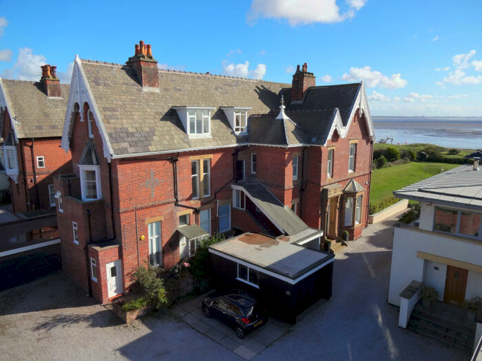 3 Bedroom Apartment To Rent In Clifton Drive, Lytham, FY8