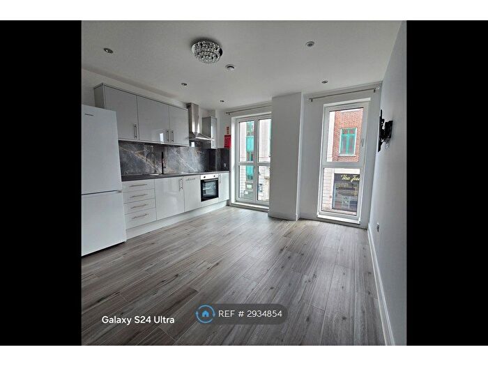 1 Bedroom Flat To Rent In High Road Leytonstone, London, E11