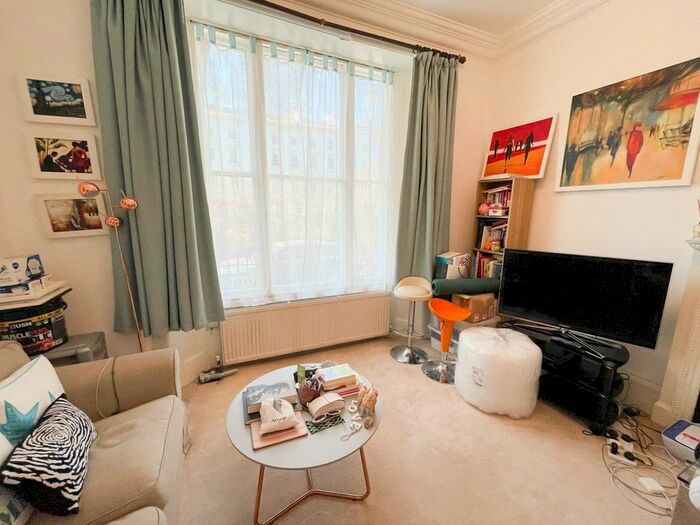1 Bedroom Flat To Rent In Ovington Gardens, SW3