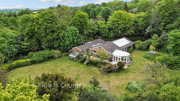 4 Bedroom Detached Bungalow For Sale In Hill Avenue, Shepherdswell, Kent, CT15
