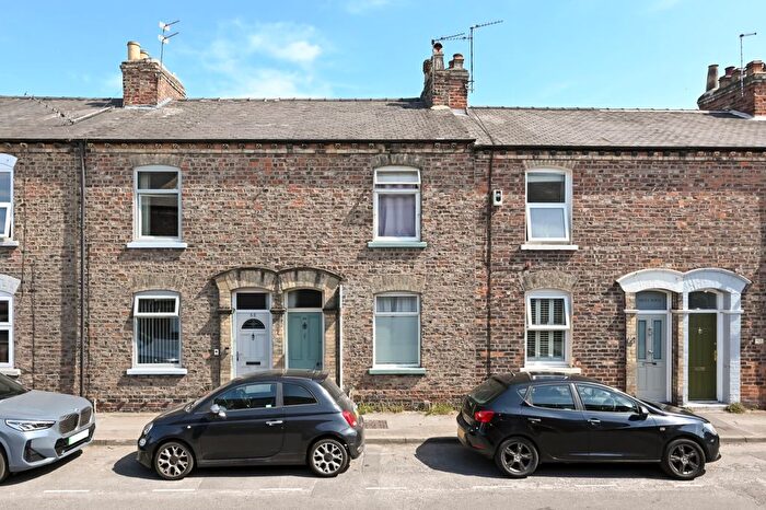 2 Bedroom Terraced House For Sale In Newborough Street, York, YO30