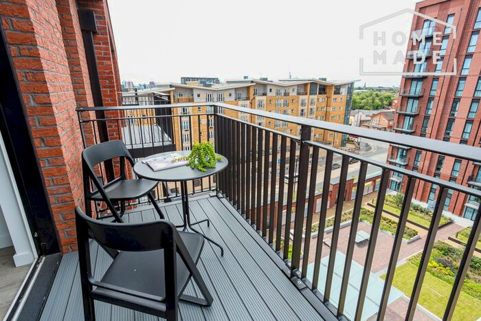 1 Bedroom Flat To Rent In New Maker Yards, Salford, M5