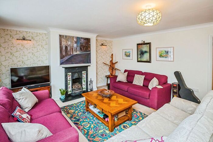 3 Bedroom Detached House For Sale In Willow Street, Oswestry, Shropshire, SY11