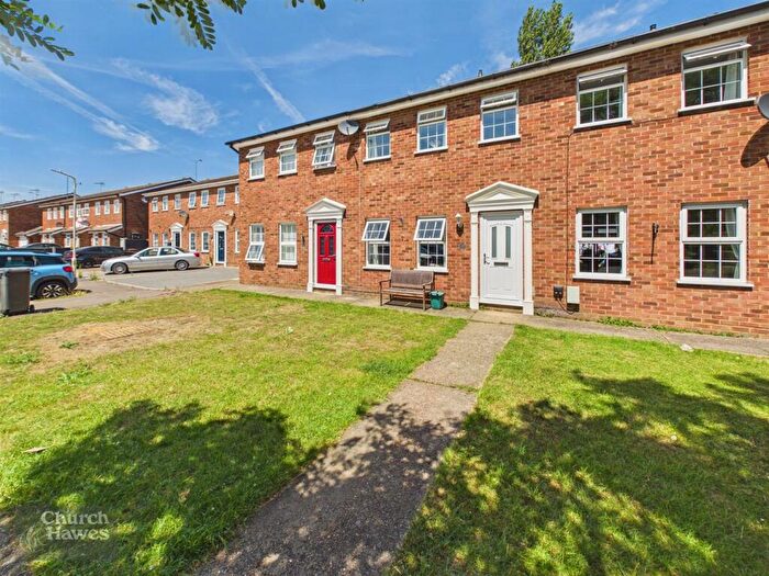 3 Bedroom Terraced House For Sale In Whitehouse Road, South Woodham Ferrers, CM3