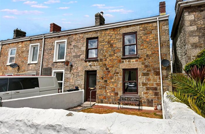 3 Bedroom End Terrace House For Sale In Dolcoath Road, Camborne, TR14