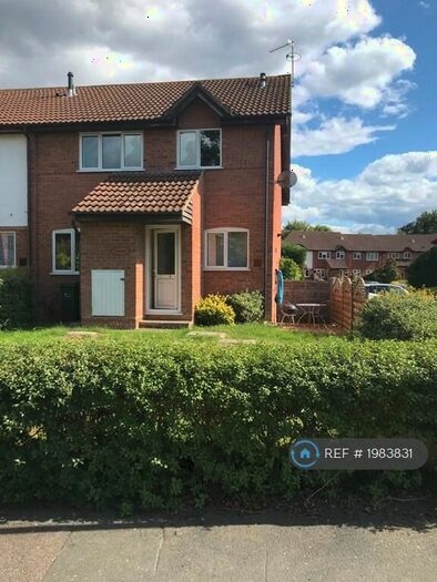 2 Bedroom End Of Terrace House To Rent In Clayhanger, Guildford, GU4