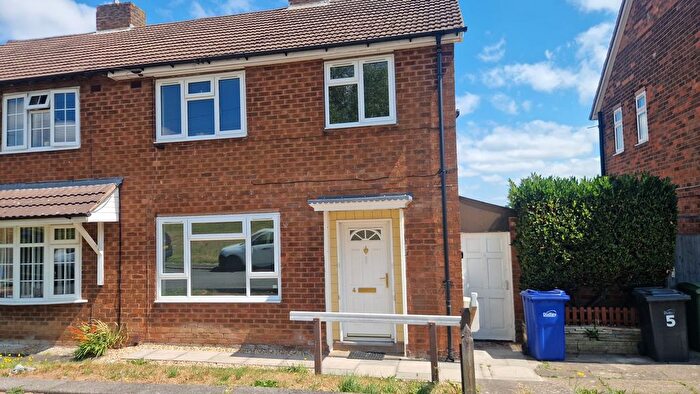 3 Bedroom Semi-Detached House To Rent In Cherry Green, Dudley, DY1