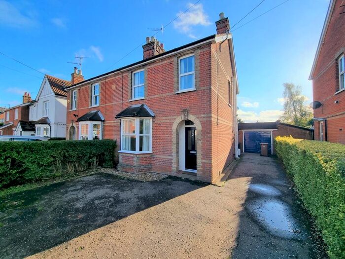 2 Bedroom Semi-Detached House To Rent In Ongar Road, Writtle, Essex, CM1