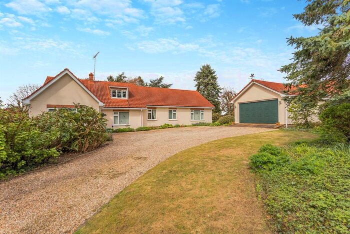 4 Bedroom Detached House For Sale In Fakenham Road, Weasenham, King's Lynn, PE32