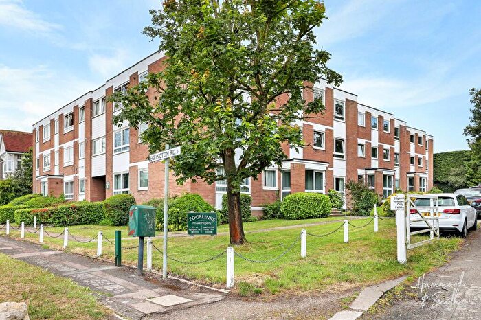 2 Bedroom Apartment For Sale In Forest View, London, E4