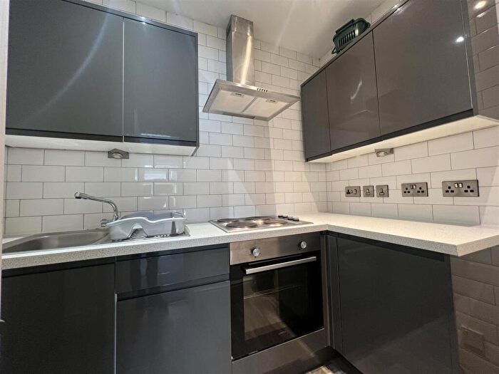 2 Bedroom Apartment To Rent In Lowfield Road, Stockport, SK2