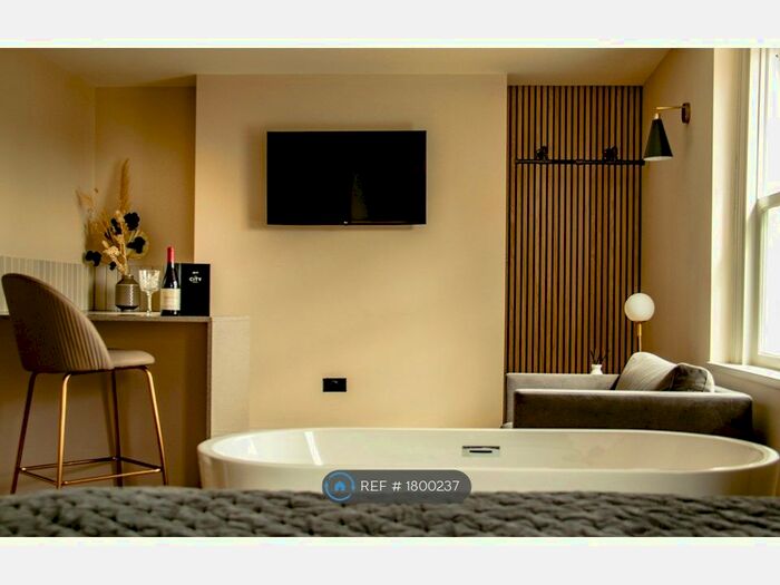 1 Bedroom Flat To Rent In Chester Street, Chester, CH4