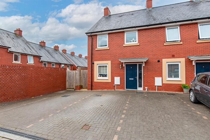 3 Bedroom End Of Terrace House For Sale In Champion Road, Bitton, Bristol, BS30