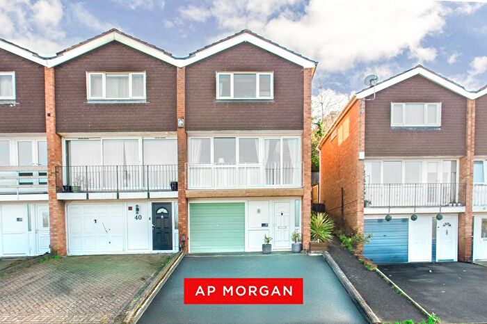 3 Bedroom Terraced House For Sale In Lutley Drive, Pedmore, Stourbridge, West Midlands, DY9