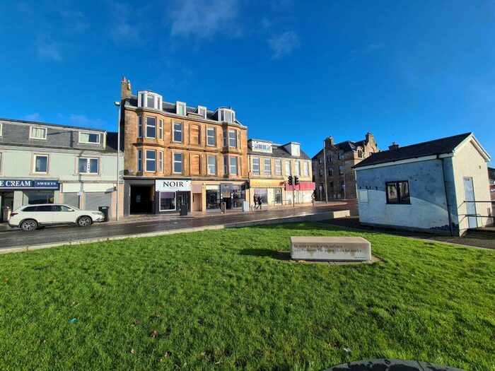 2 Bedroom Flat To Rent In Let West Clyde Street Flat / Helensburgh, G84