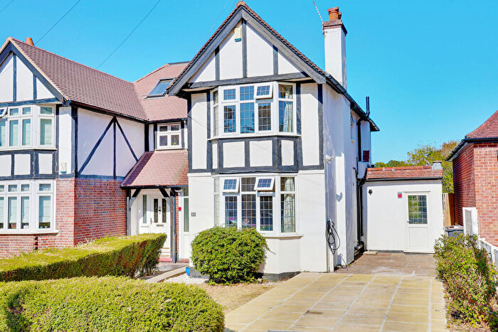 3 Bedroom Semi-Detached House For Sale In Repton Road, Orpington, BR6