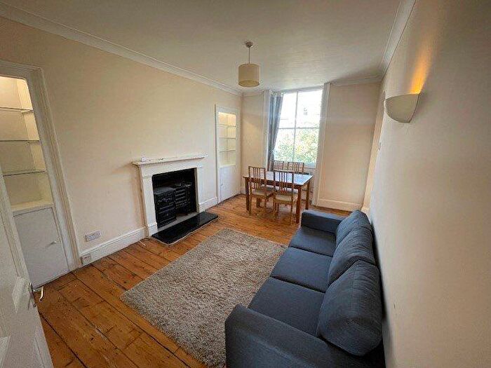 1 Bedroom Flat To Rent In Guilford Street, Bloomsbury, WC1N