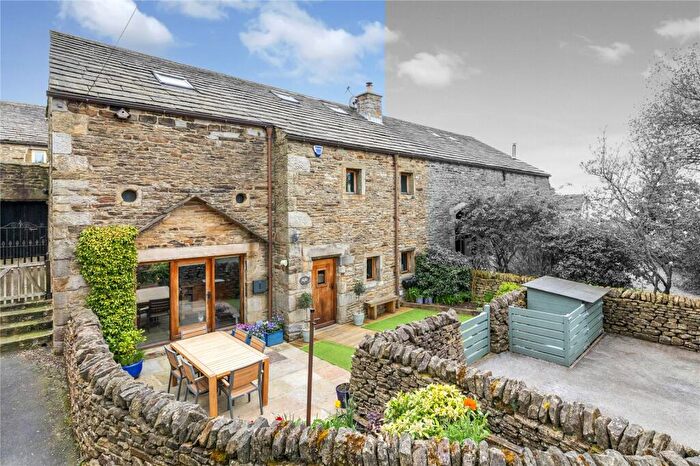 4 Bedroom Garage / Parking For Sale In Kildwick Grange, Kildwick, BD20