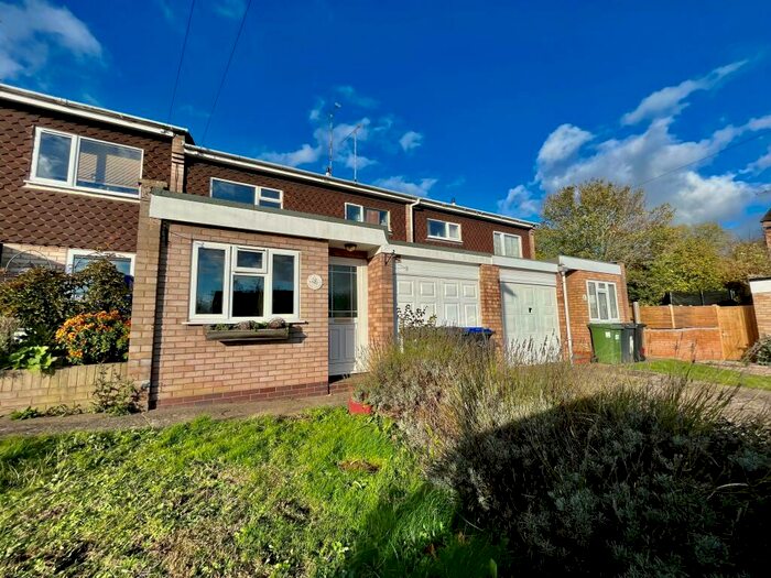 3 Bedroom Terraced House To Rent In Ilex Court, Warwick, CV34