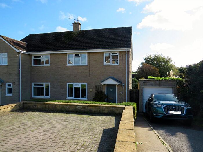 3 Bedroom Semi Detached House For Sale In Manor Drive, Merriott, TA16