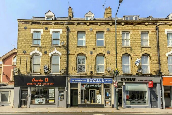 1 Bedroom Flat To Rent In High Street, Hampton Hill, Hampton, TW12