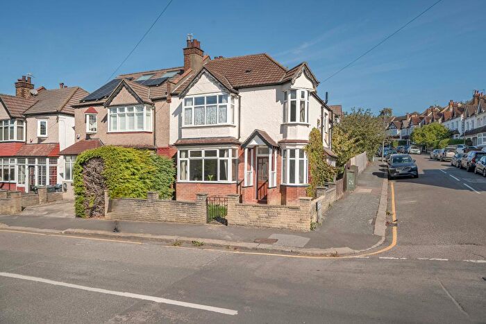 4 Bedroom Semi-Detached House For Sale In Purley Oaks Road, Sanderstead, CR2