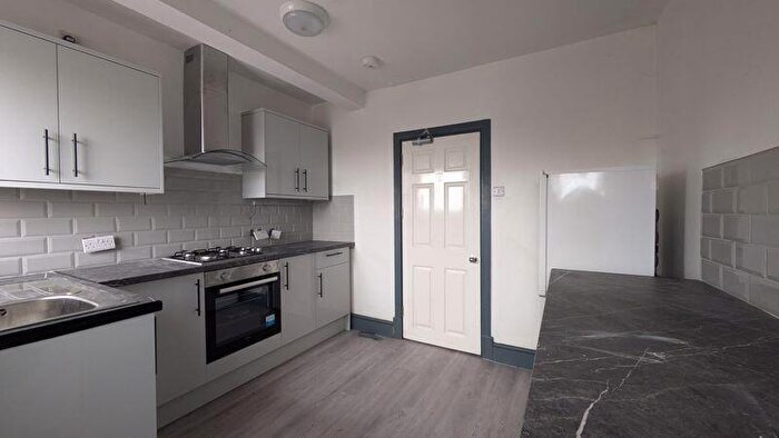 3 Bedroom Flat To Rent In Trent Bridge Buildings, Nottingham - For Groups Of Students, NG2