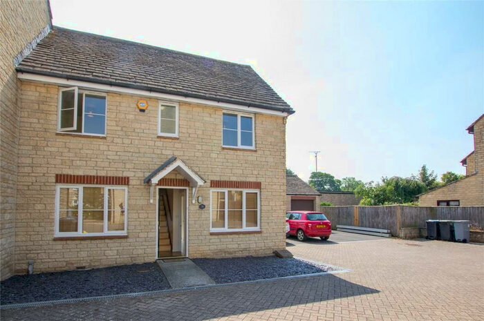 3 Bedroom End Of Terrace House To Rent In Compton Way, Witney, Oxfordshire, OX28