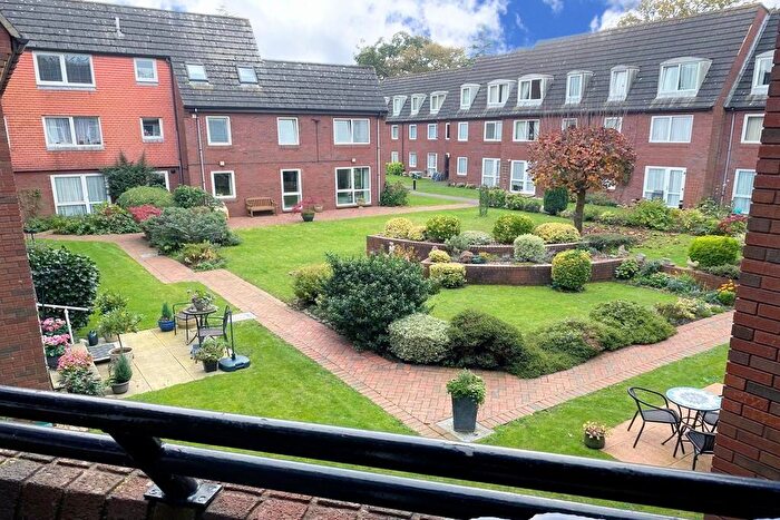 1 Bedroom Apartment For Sale In Homelands House, Ferndown, BH22