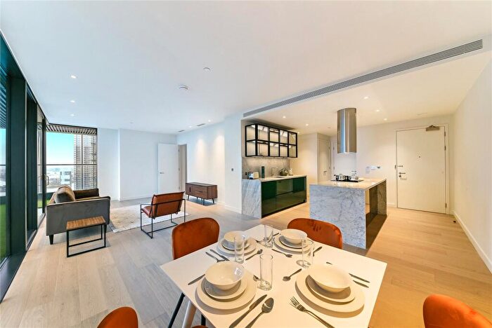 2 Bedroom Apartment To Rent In Bagshaw Building, Wards Place, London, E14