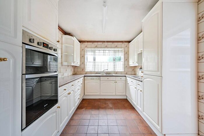 4 Bedroom Semi Detached House For Sale In Orme Road, Kingston, Kingston Upon Thames, KT1