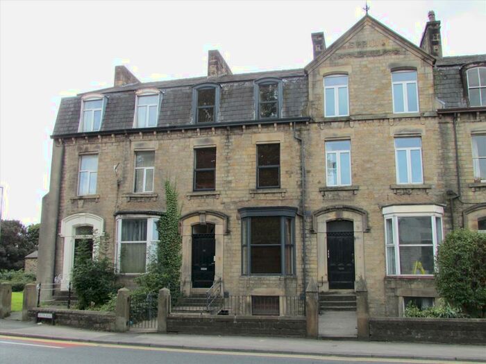 2 Bedroom Flat To Rent In South Road, Lancaster, LA1