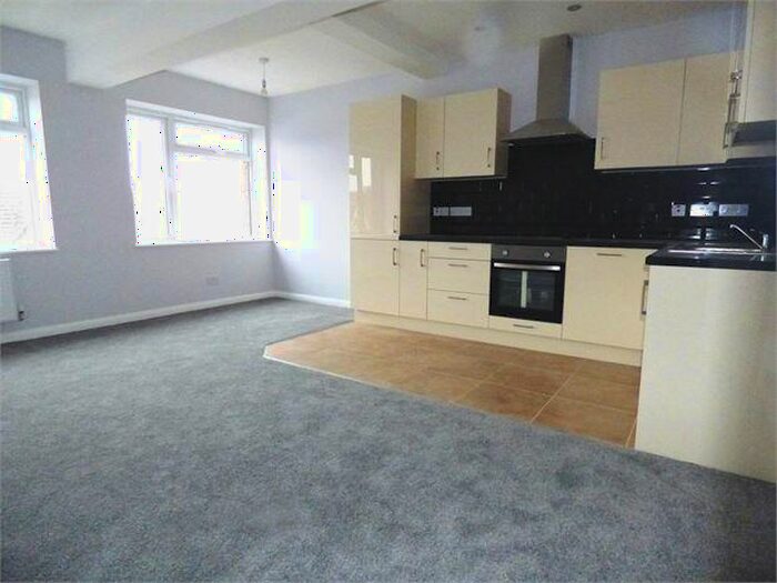 1 Bedroom Apartment To Rent In West Street, Southend On Sea, Southend On Sea, SS2