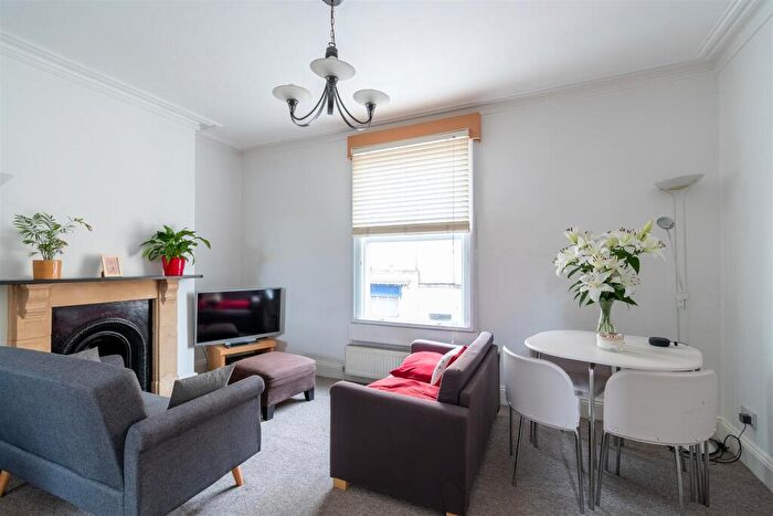 1 Bedroom Maisonette To Rent In St. Saviours Road, Bath, BA1
