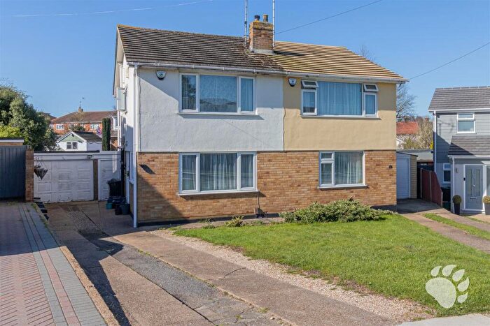 3 Bedroom Semi Detached House For Sale In Belchamps Road, Wickford, SS12
