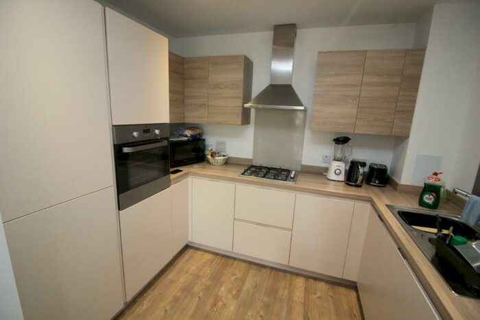 2 Bedroom Apartment To Rent In Handley Page Road, IG11