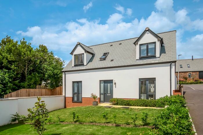 3 Bedroom Detached House For Sale In Barn Court Road, Berry Pomeroy, Totnes, TQ9