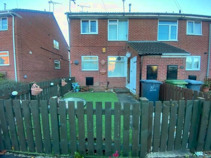 1 Bedroom Flat To Rent In Lydgate, Leeds, LS9