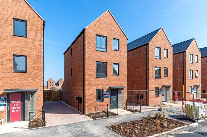3 Bedroom Detached House For Sale In Darwin Green, Cambridge, CB3