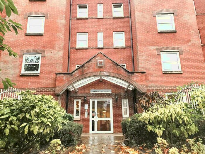 1 Bedroom Flat To Rent In Hathersage Road, Manchester, Greater Manchester, M13