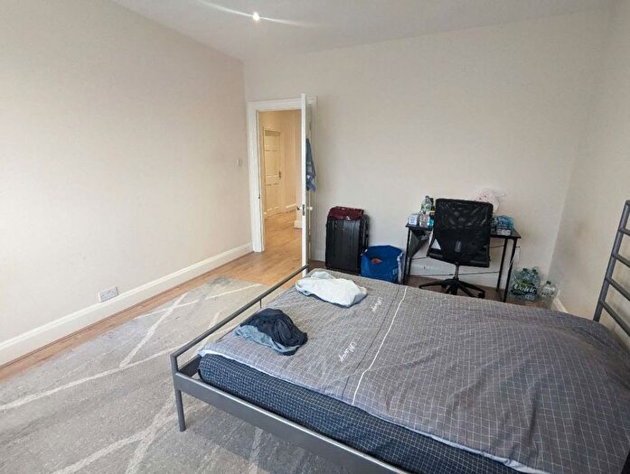4 Bedroom Flat For Sale In Queen Masion, Watford Way, Hendon, NW4