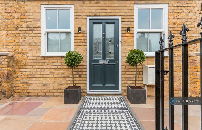 1 Bedroom Flat To Rent In New Cross, London, SE14