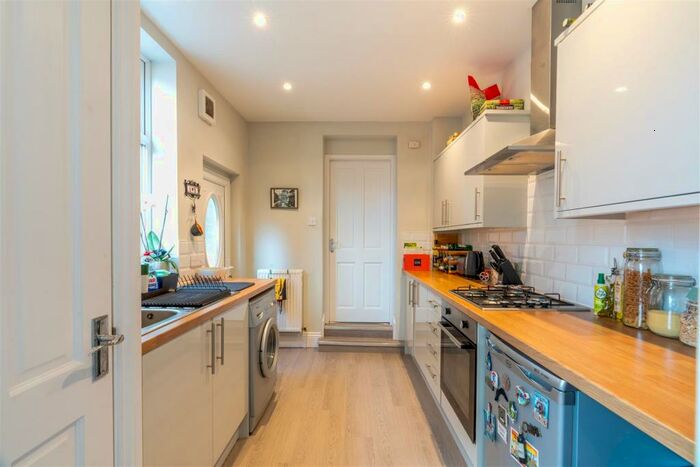 2 Bedroom Flat To Rent In Sandringham Road, South Gosforth, NE3