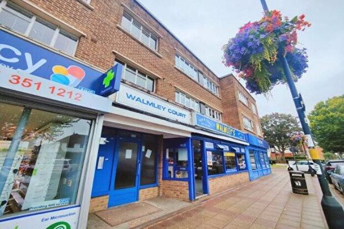 3 Bedroom Flat To Rent In Walmley Close, Sutton Coldfield, B76