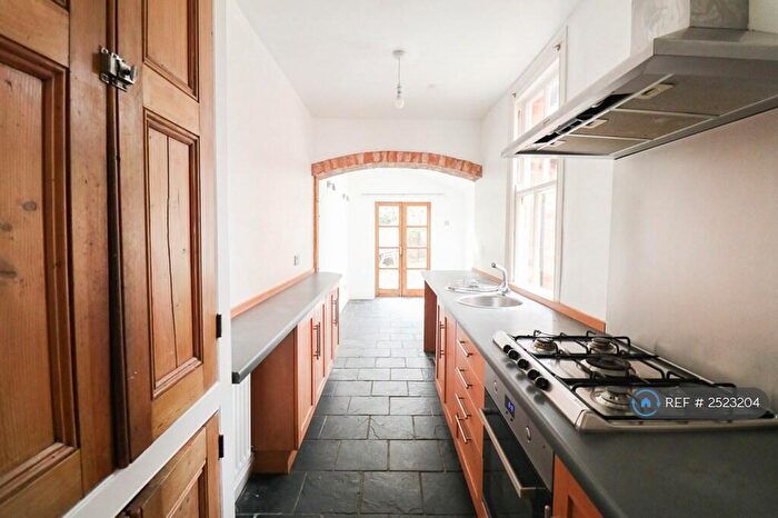 3 Bedroom Terraced House To Rent In Hartopp Road, Leicester, LE2