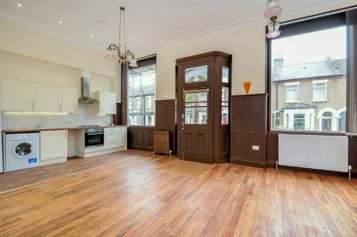 2 Bedroom Flat To Rent In Malfort Road, London, SE5