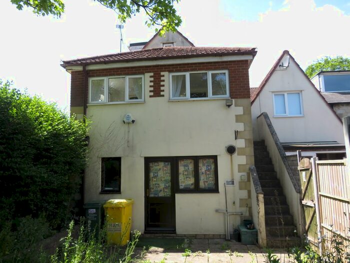 2 Bedroom Property To Rent In Malmesbury Road, Chippenham, SN15