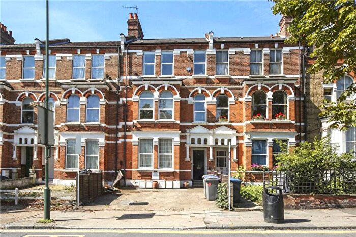 Apartment To Rent In Salusbury Road, London, NW6